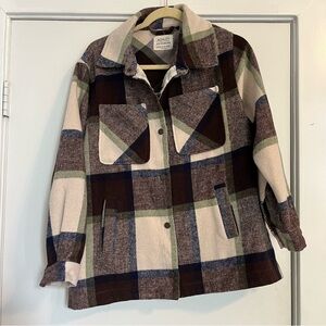 Ashley By 26 International Women’s Medium Plaid Shacket Purple White Gray Green